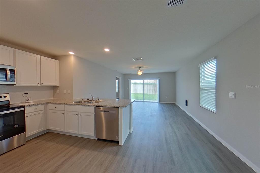 8657 Southwest 43rd Avenue Ocala, FL 34476 - Photo 5 of 24