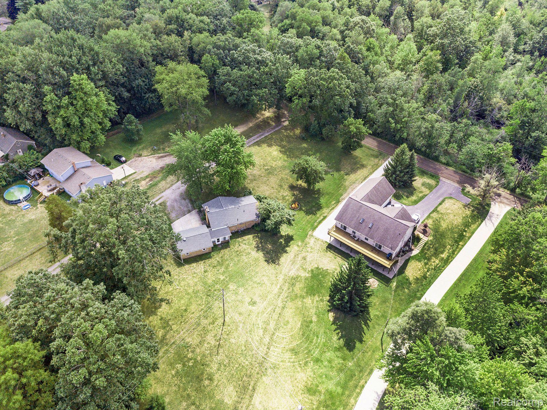 7280 Perry Lake Road Clarkston, MI 48346 - Photo 27 of 27 Gallery Image 27