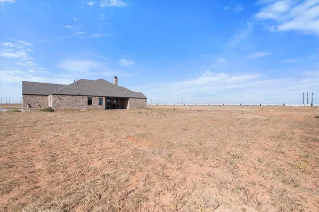 $584,500 | 305 Maple Avenue, New Home, TX 79381