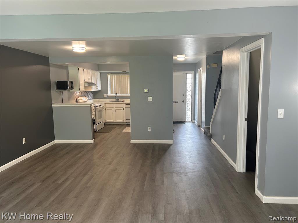 16036 West Eleven Mile Road Southfield, MI 48076 - Photo 4 of 22