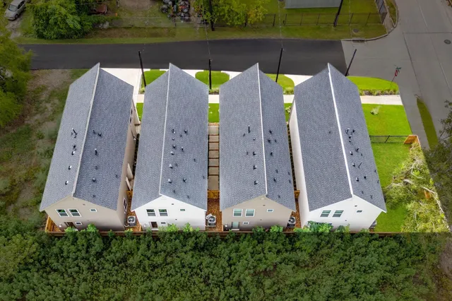 $2,400 | 1042 Homer Street, Houston, TX 77091