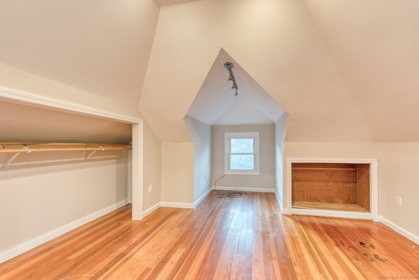 173 Chestnut Avenue Torrington, CT 06790 - Photo 23 of 38