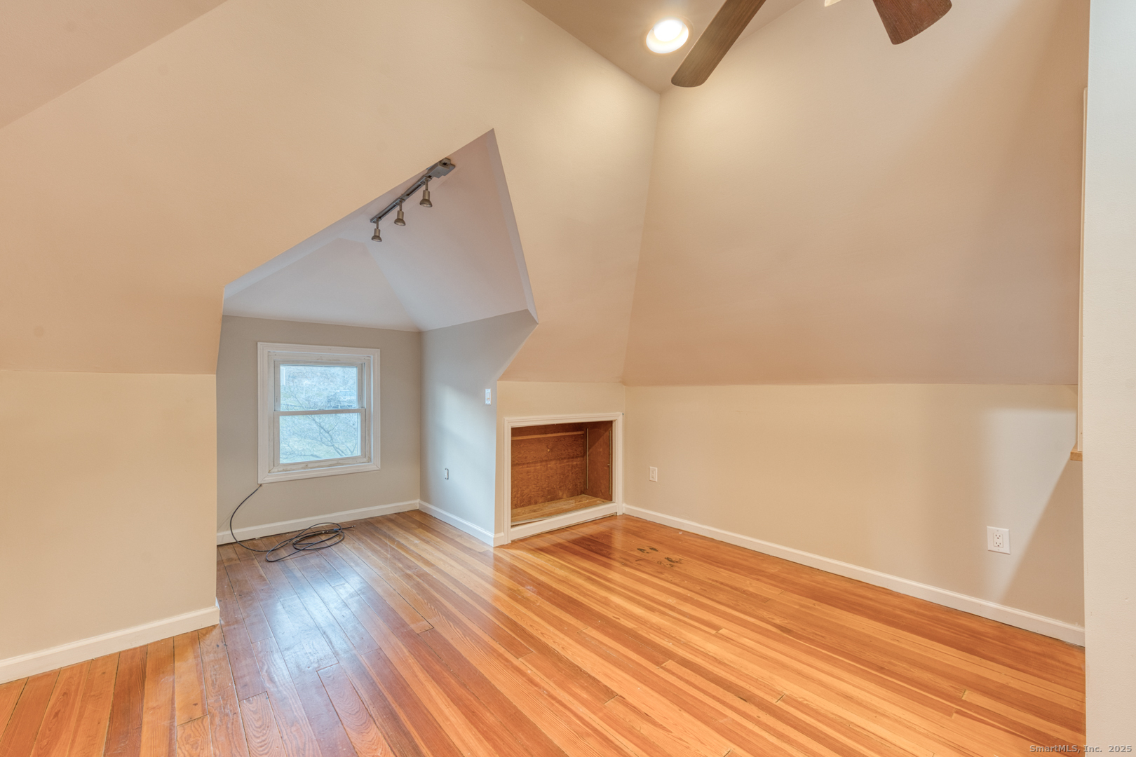 173 Chestnut Avenue Torrington, CT 06790 - Photo 24 of 38