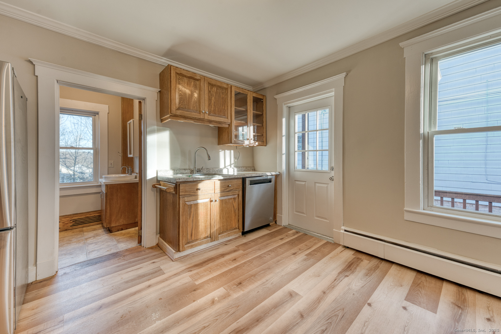 173 Chestnut Avenue Torrington, CT 06790 - Photo 10 of 38