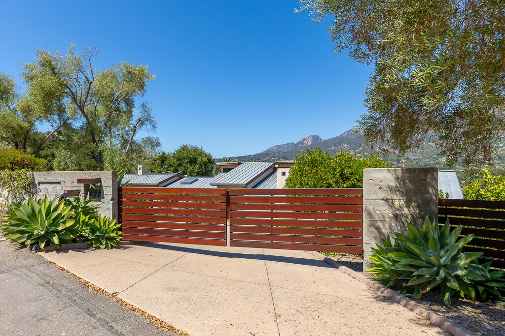 622 Cowles Road Montecito, CA 93108 - Photo 33 of 33 a view of outdoor space and yard