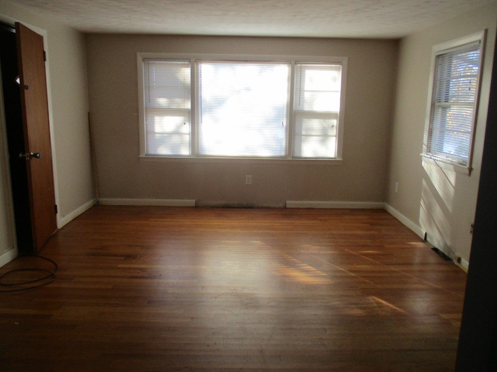 147 Gore Road Webster, MA 01570 - Photo 8 of 17 Gallery Image 8