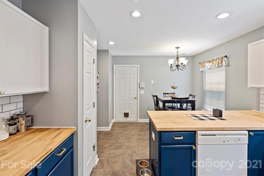 1019 Valley Forge Road Clover, SC 29710 - Photo 7 of 22 Gallery Image 7