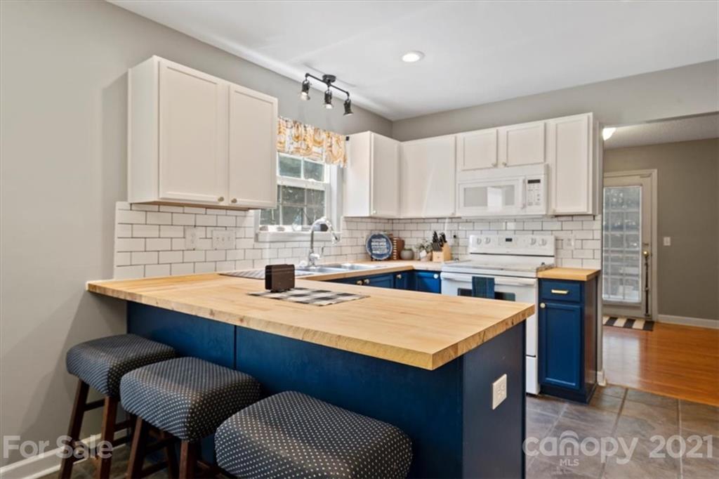 1019 Valley Forge Road Clover, SC 29710 - Photo 10 of 22 Gallery Image 10