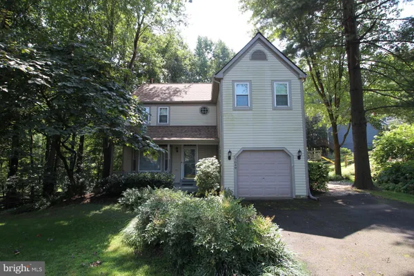 $999,900 | 1649 Bennington Hollow Lane, Reston, VA 20194