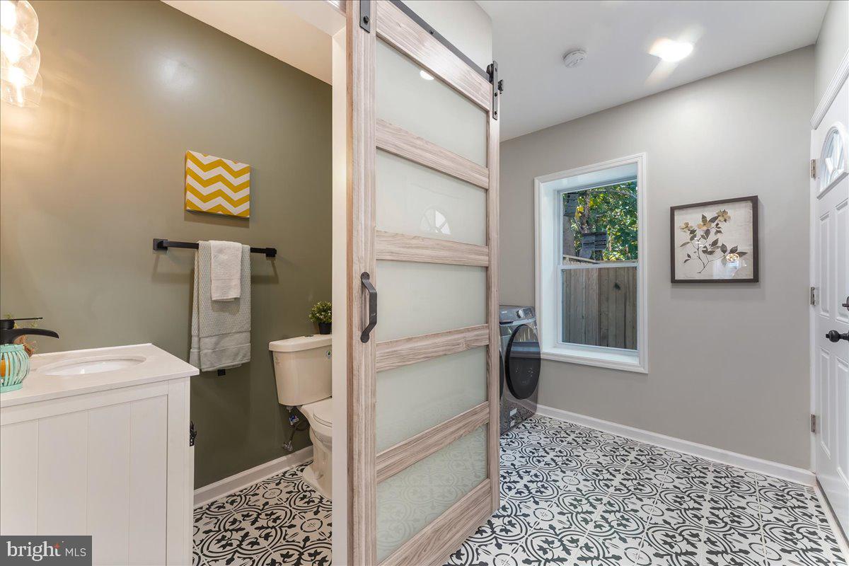 1730 South 20th Street Philadelphia, PA 19145 - Photo 11 of 27 Half Bathroom