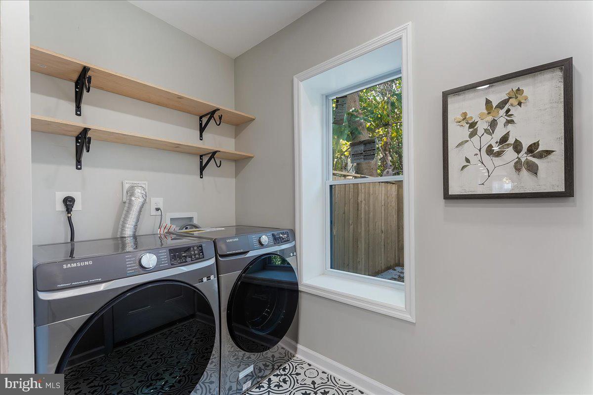 1730 South 20th Street Philadelphia, PA 19145 - Photo 12 of 27 Washer & Dryer