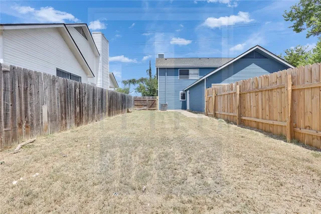 $1,395 | 2905 West Slaughter Lane, Unit A, Austin, TX 78748