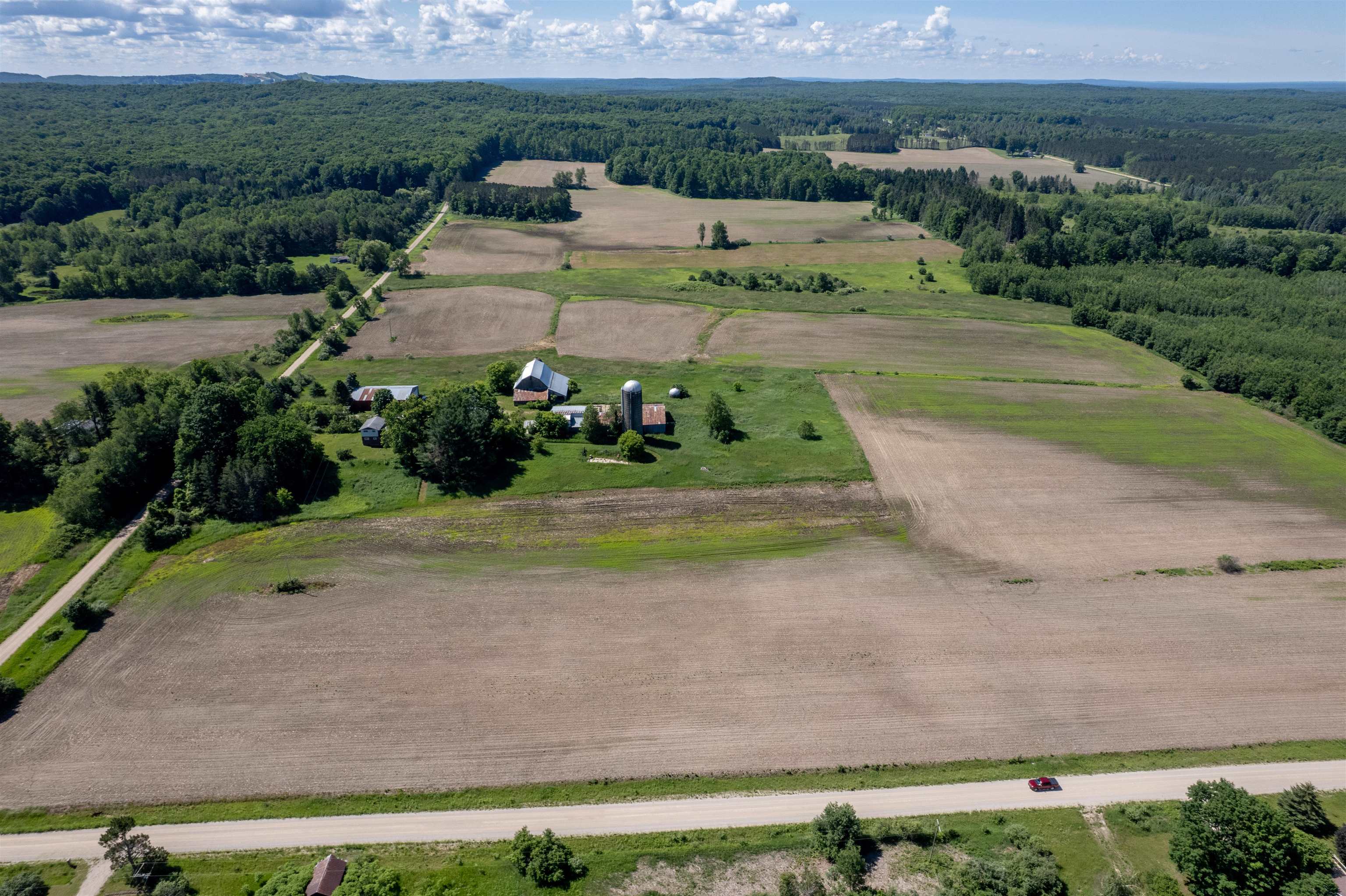 3102 South 9 Road Harrietta, MI 49638 - Photo 1 of 49 1947378-93f7fc4f-f7e7-4c5e-a0fa-3de8fdcf8698.JPG
