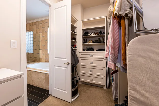 a view of walk in closet