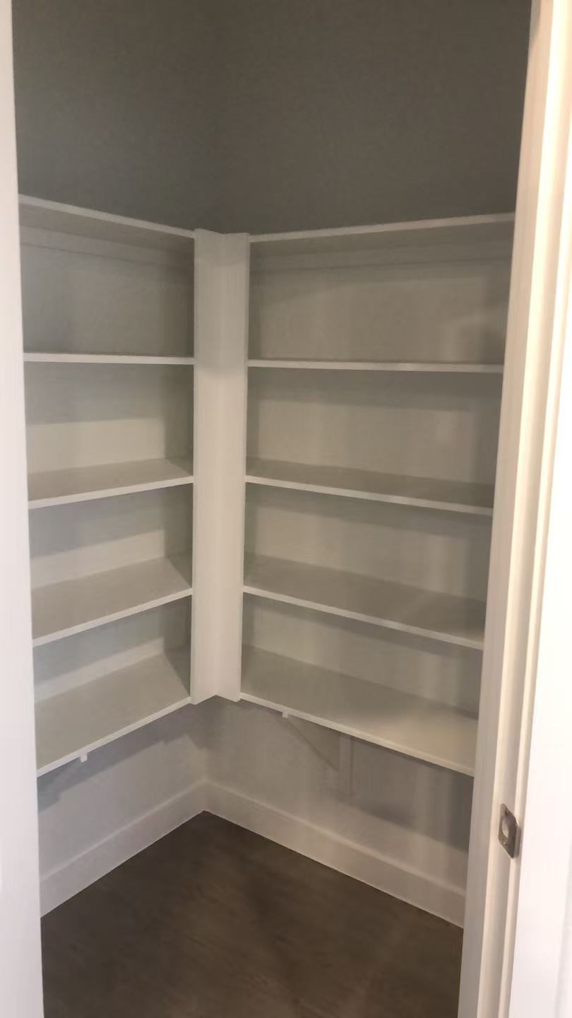 421 Robin Court Angleton, TX 77515 - Photo 11 of 16