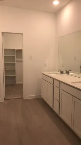 $2,150 | 421 Robin Court, Angleton, TX 77515