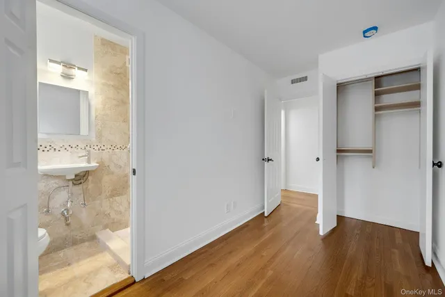 $1,295,000 | 1 Echo Bay Place, New Rochelle, NY 10805