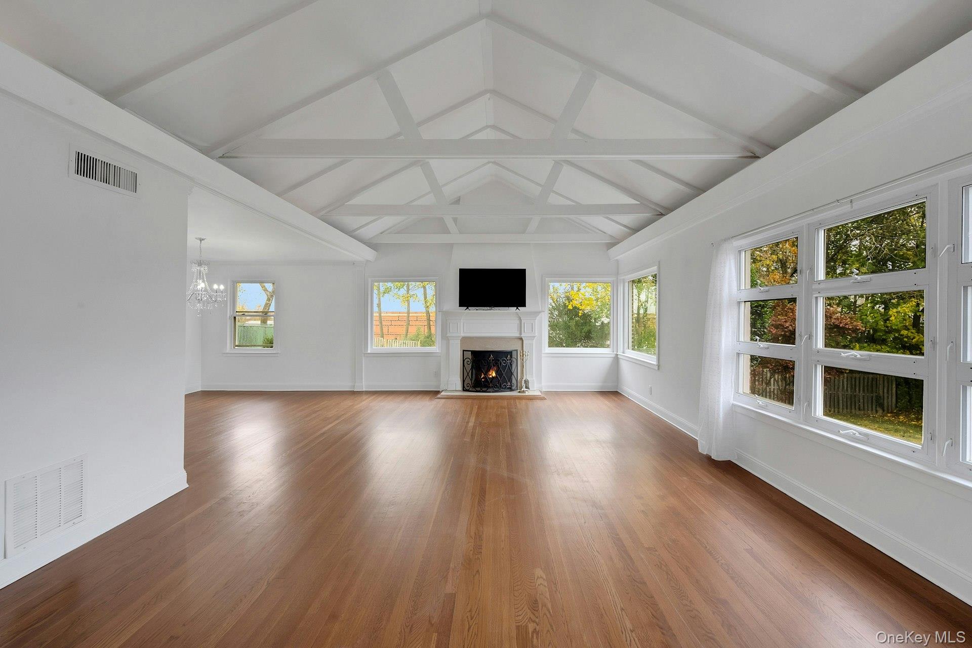 1 Echo Bay Place New Rochelle, NY 10805 - Photo 6 of 47 wooden floor in an empty room with a window