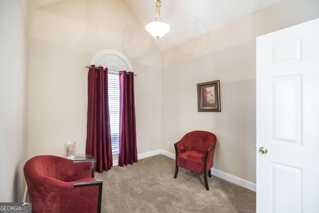 1066 Alma Drive Macon, GA 31216 - Photo 13 of 18 a living room with furniture