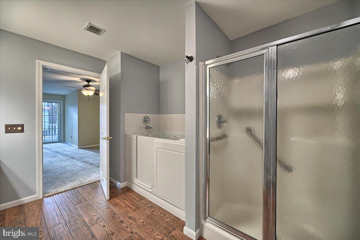 4517 Deer Path Road Harrisburg, PA 17110 - Photo 18 of 36 Lg shower w/ safety bar