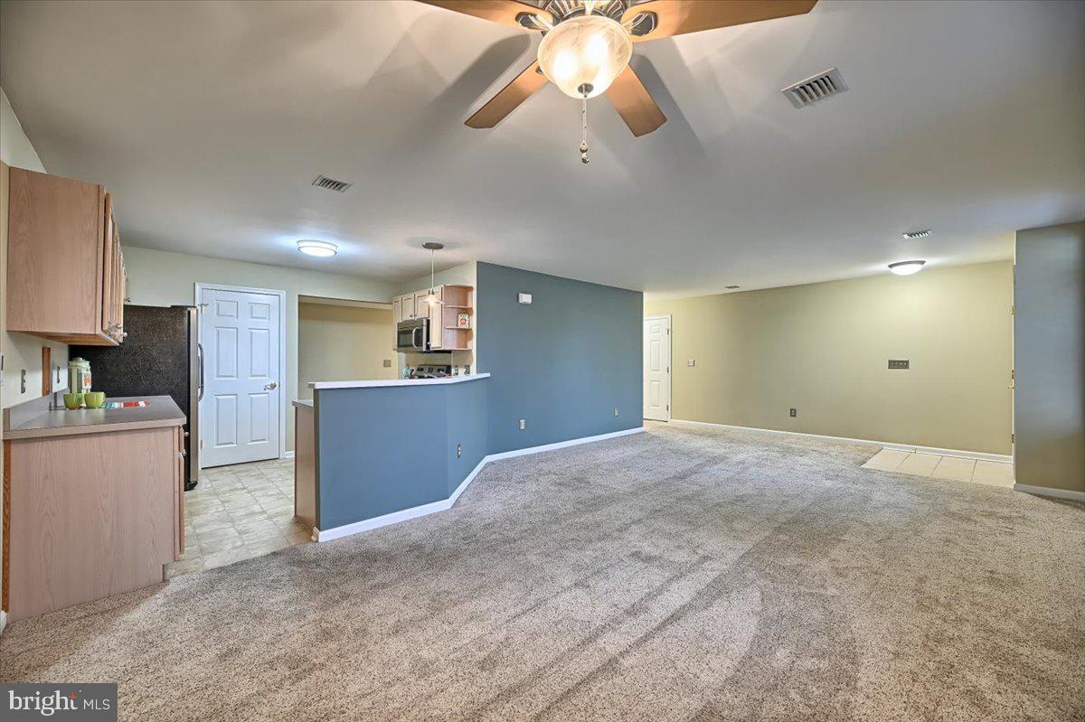 4517 Deer Path Road Harrisburg, PA 17110 - Photo 6 of 36 Neutral/modern pallet
