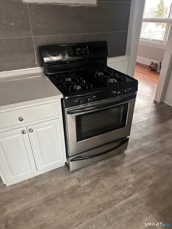 $1,675 | 199 Bradley Street, Unit 3, Bridgeport, CT 06610