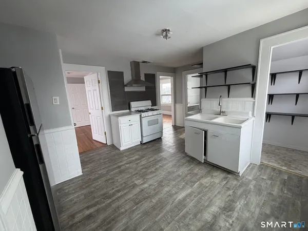 $1,675 | 199 Bradley Street, Unit 3, Bridgeport, CT 06610