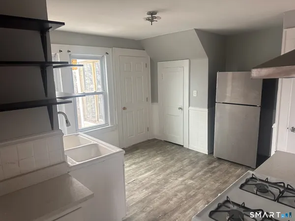 $1,675 | 199 Bradley Street, Unit 3, Bridgeport, CT 06610