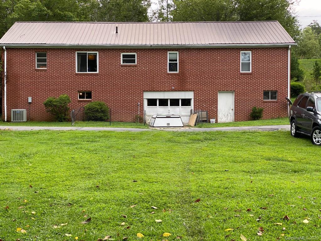 96 Morris Road Brevard, NC 28712 - Photo 3 of 30 Gallery Image 3