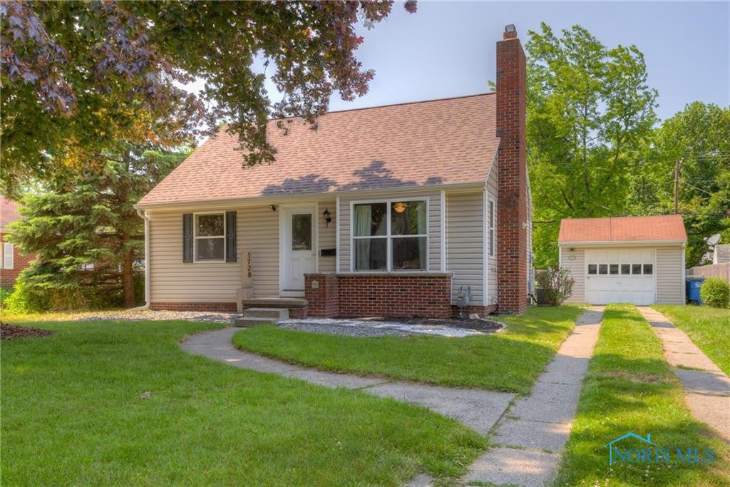 1728 Gilbert Road Toledo, OH 43614 - Photo 1 of 14 Gallery Image 1