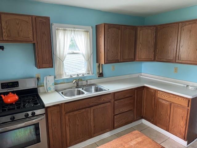 521 Mcclure Sharon, PA 16146 - Photo 9 of 14 a kitchen with a sink cabinets and window