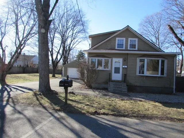 $1,800 | 41 Forest Seekonk Ma, Unit 2, Seekonk, MA 02771