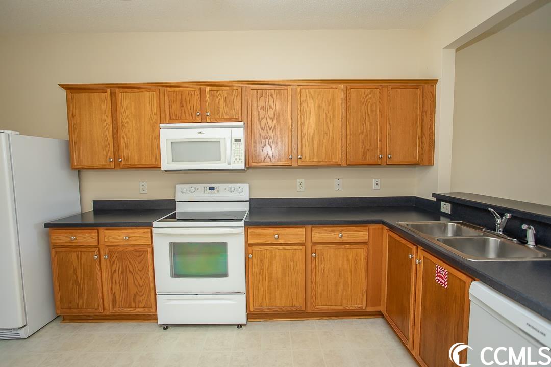 316 Kiskadee Loop, Unit 9D Conway, SC 29526 - Photo 9 of 39 Gallery Image 9
