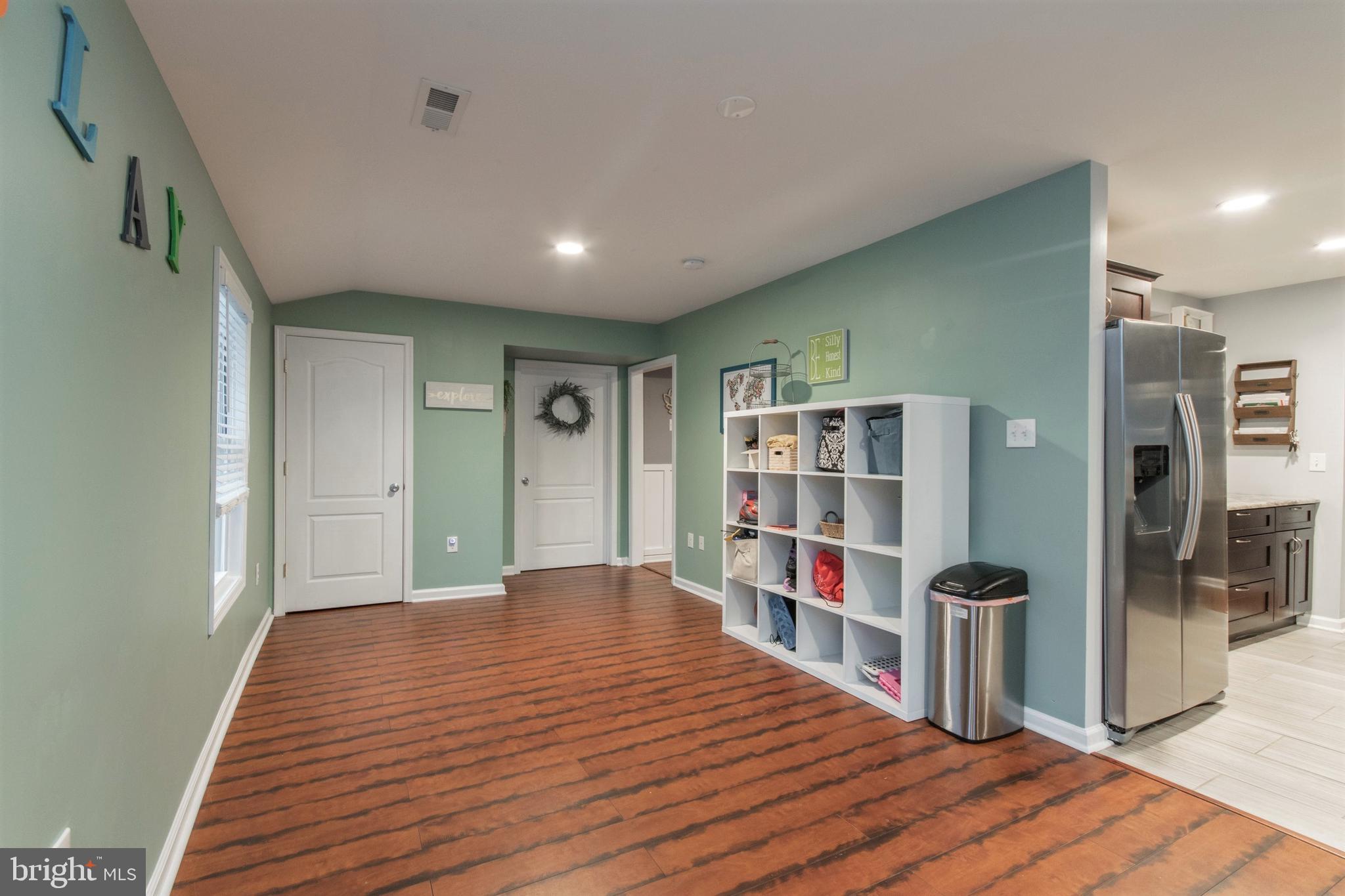 51 Harp Road Levittown, PA 19056 - Photo 11 of 27 Gallery Image 11