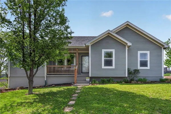$300,000 | 111 Timberlake Drive, Lone Jack, MO 64070
