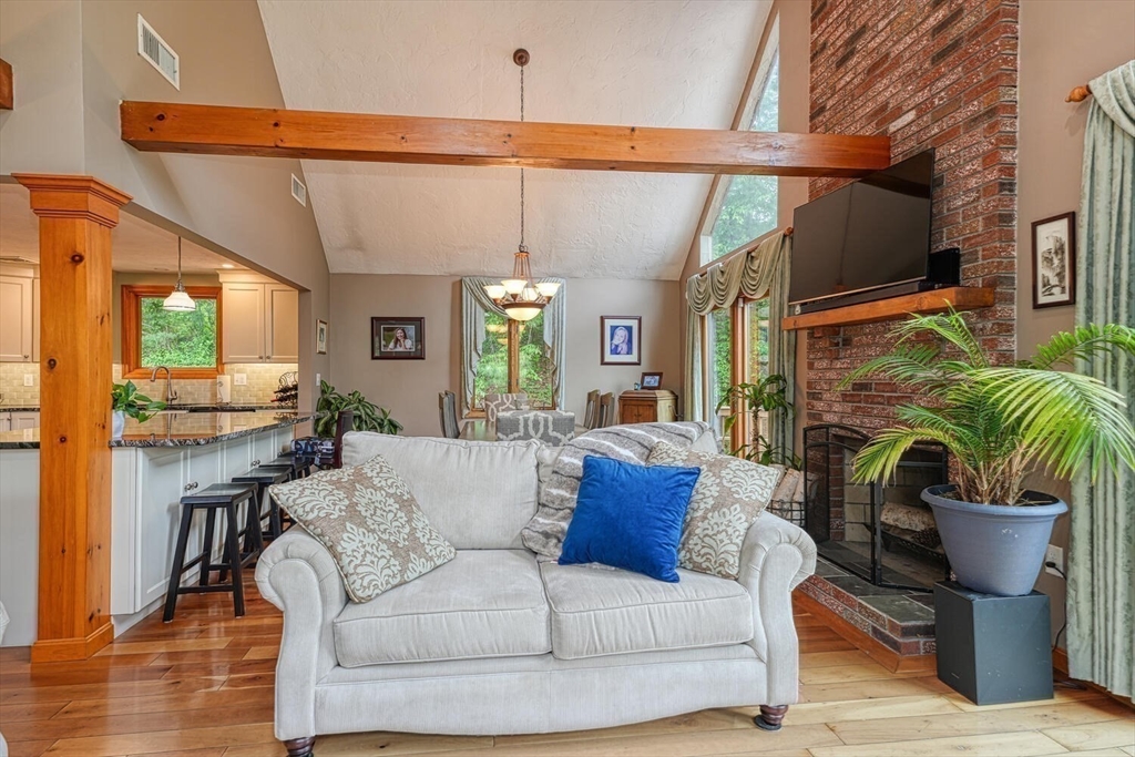 334 Mendon Street Upton, MA 01568 - Photo 12 of 41