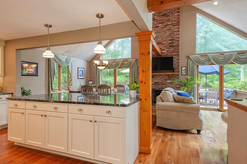 334 Mendon Street Upton, MA 01568 - Photo 17 of 41