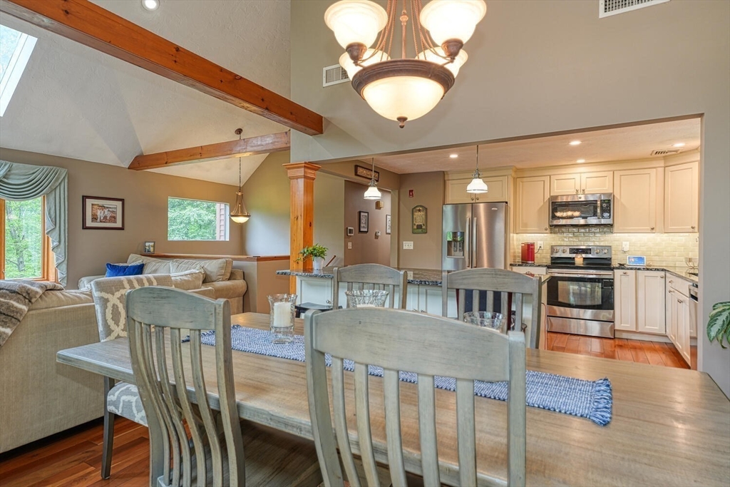 334 Mendon Street Upton, MA 01568 - Photo 20 of 41