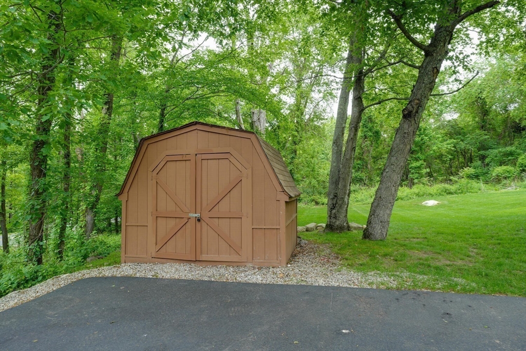 334 Mendon Street Upton, MA 01568 - Photo 35 of 41