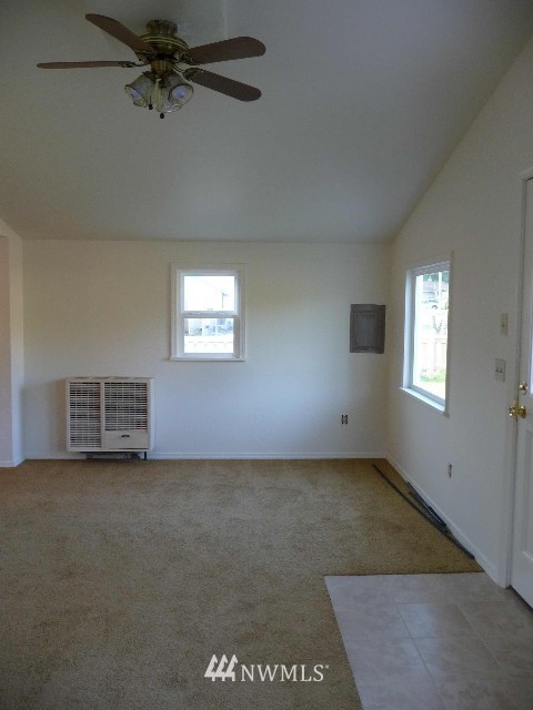 4786 Southeast Foss Road Port Orchard, WA 98366 - Photo 4 of 13 Gallery Image 4
