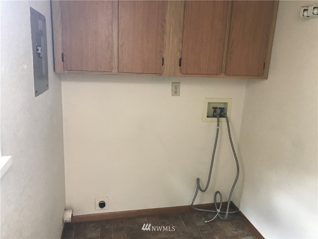 4786 Southeast Foss Road Port Orchard, WA 98366 - Photo 10 of 13 Gallery Image 10