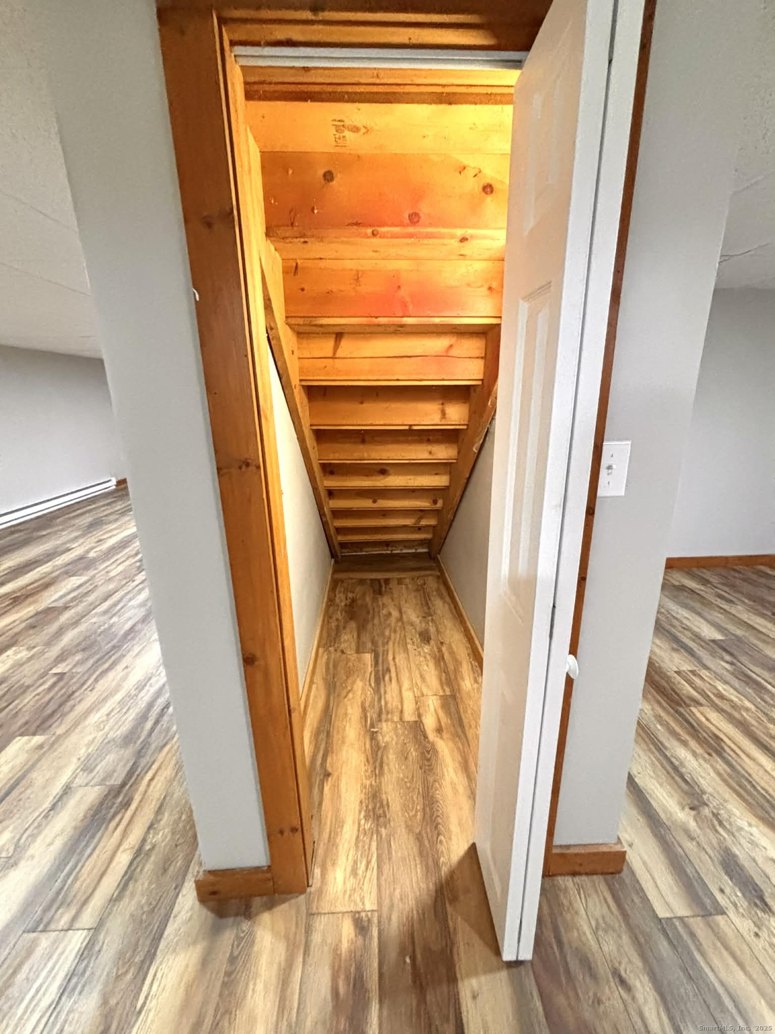 164 Starkweather Road Plainfield, CT 06354 - Photo 21 of 23 a view of entryway