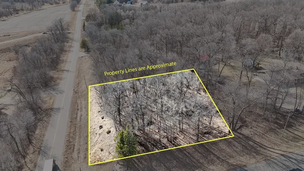 $77,000 | 44015 100th Avenue, Holdingford, MN 56340