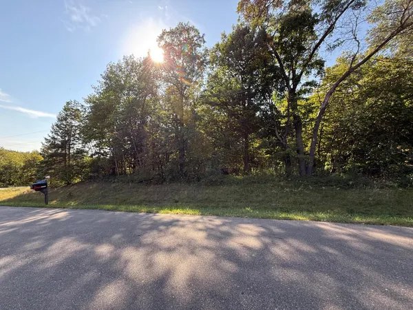 $77,000 | 44015 100th Avenue, Holdingford, MN 56340