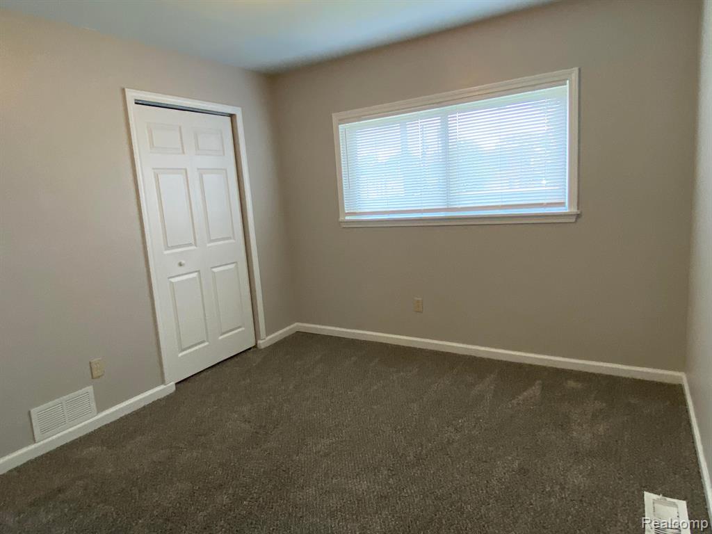 1116 Vester Street Ferndale, MI 48220 - Photo 6 of 12