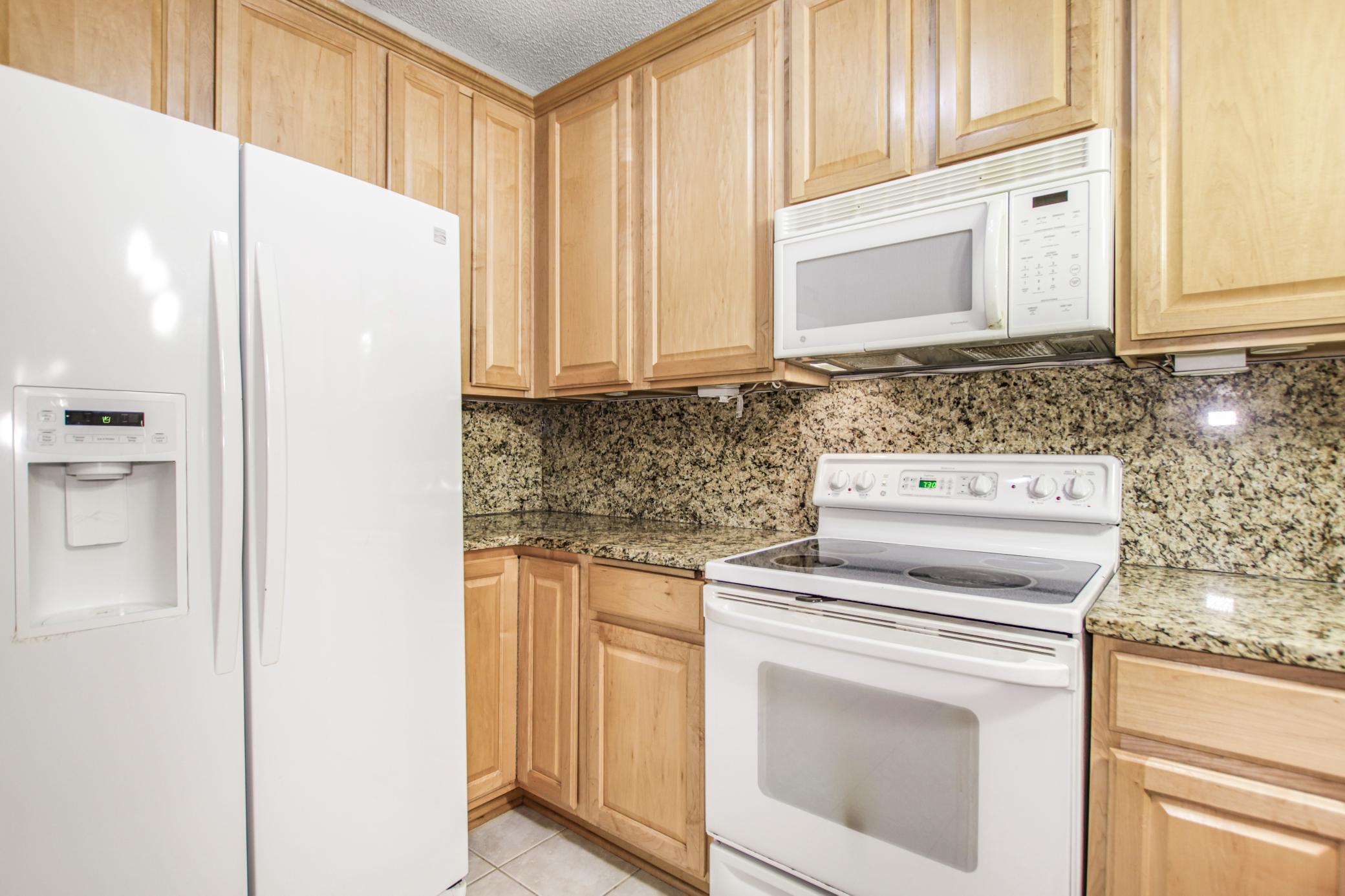 9138 Comstock Lane North Maple Grove, MN 55311 - Photo 15 of 40