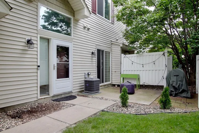 $294,900 | 9138 Comstock Lane North, Maple Grove, MN 55311