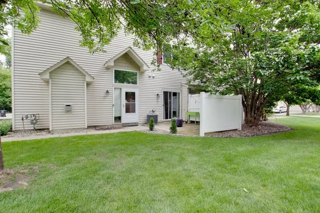 $294,900 | 9138 Comstock Lane North, Maple Grove, MN 55311