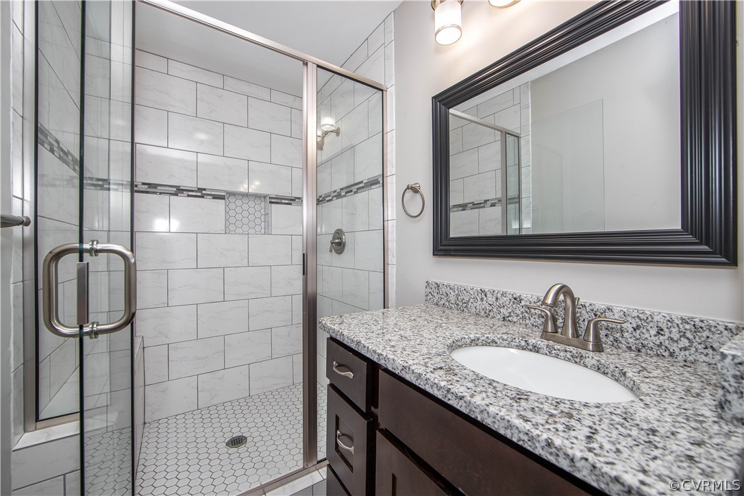 4352 Three Bridge Road Powhatan, VA 23139 - Photo 12 of 30 Mater bath with granite counter tops and large til