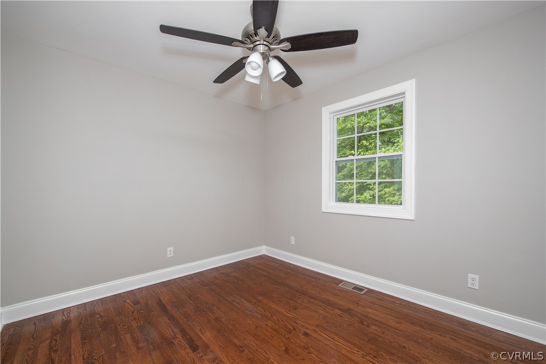 4352 Three Bridge Road Powhatan, VA 23139 - Photo 14 of 30 Bedroom 3 with refinished wood floor and ceiling f